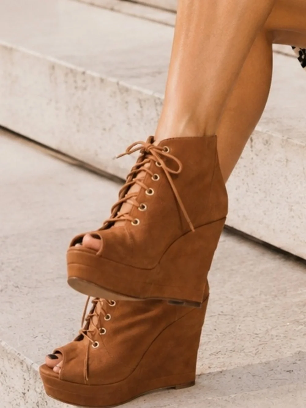 DVF Diane von Furstenberg Payton Suede Platform Wedge Booties 7.5 Designer